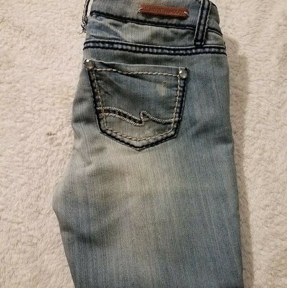 Capri Jeans - Picture 4 of 4